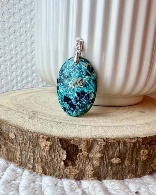 SHATTUCKITE