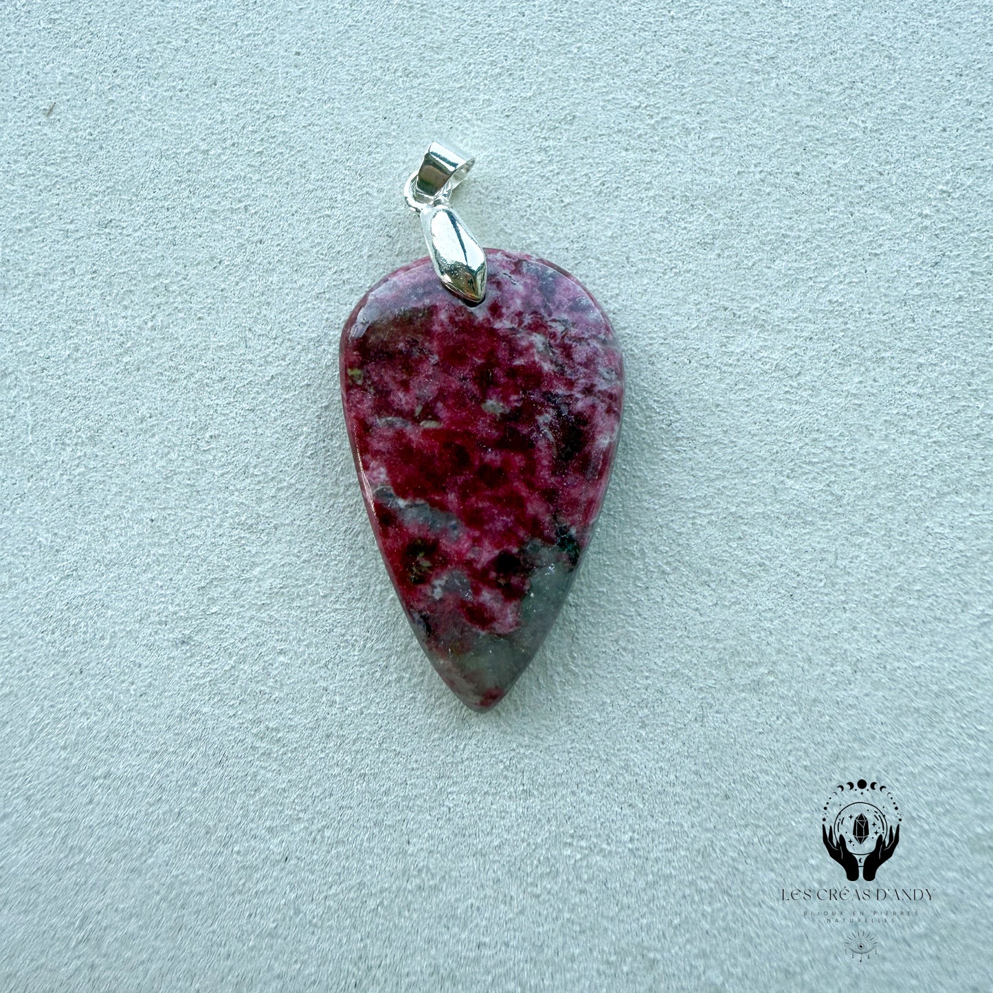 THULITE