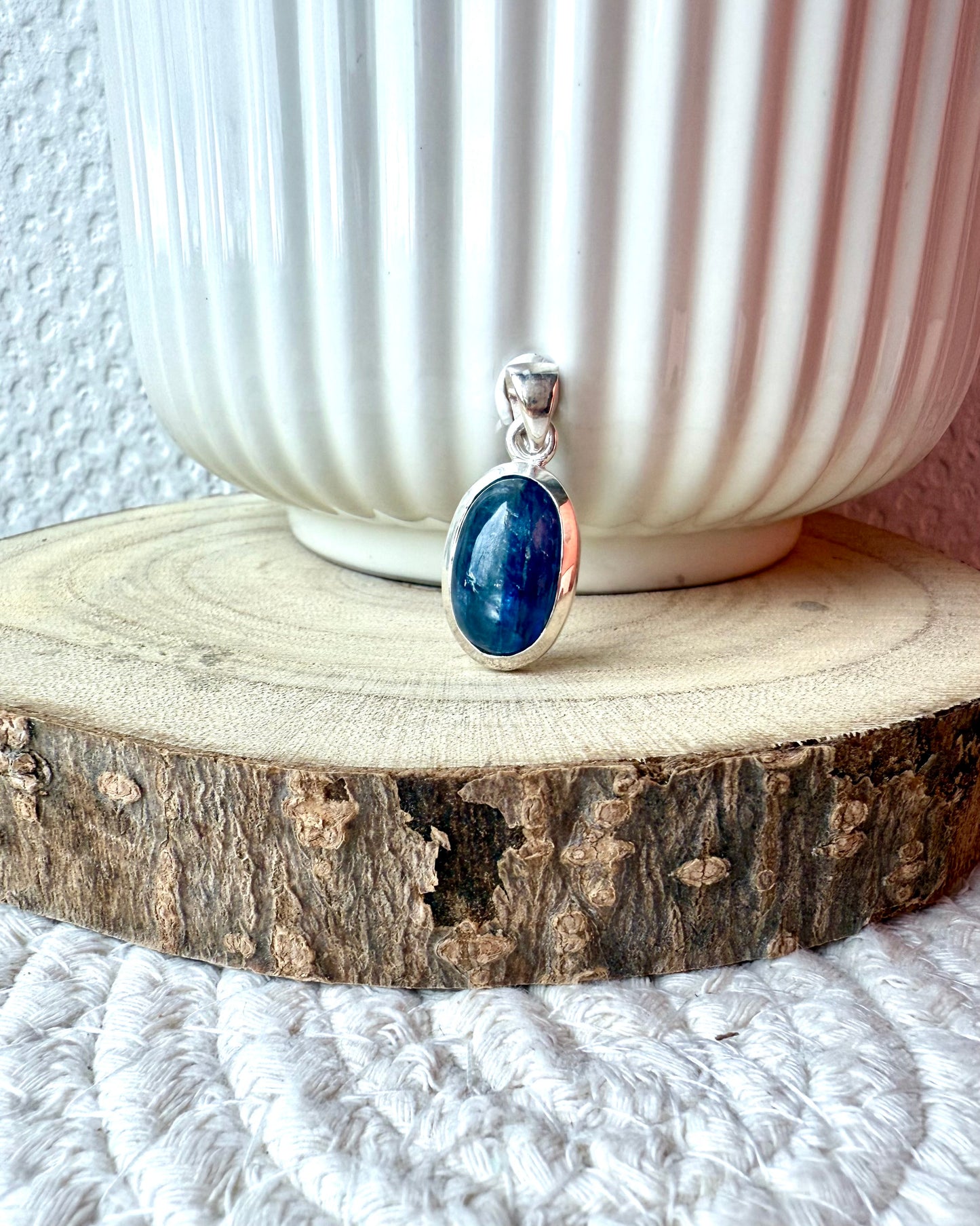 CYANITE