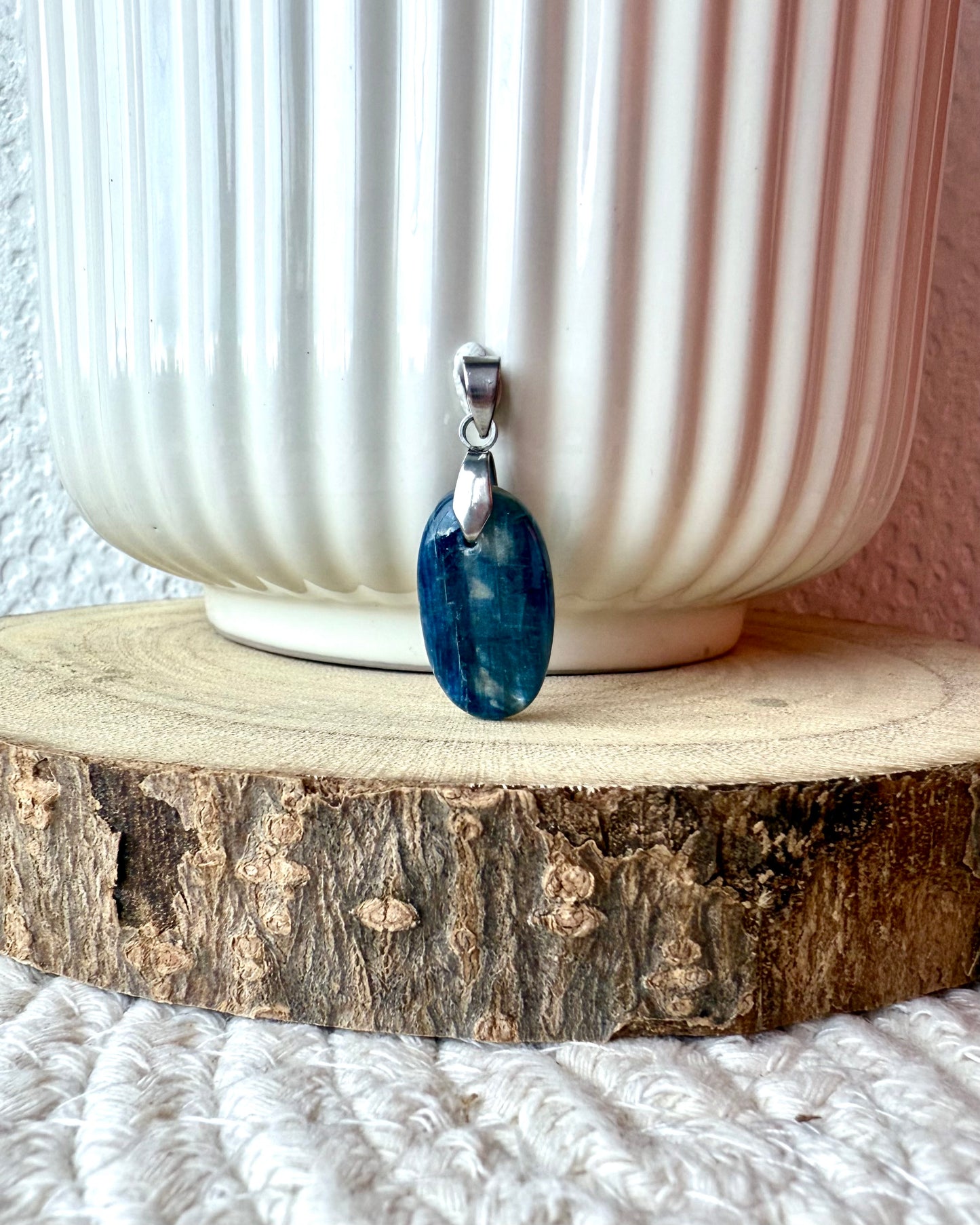 CYANITE