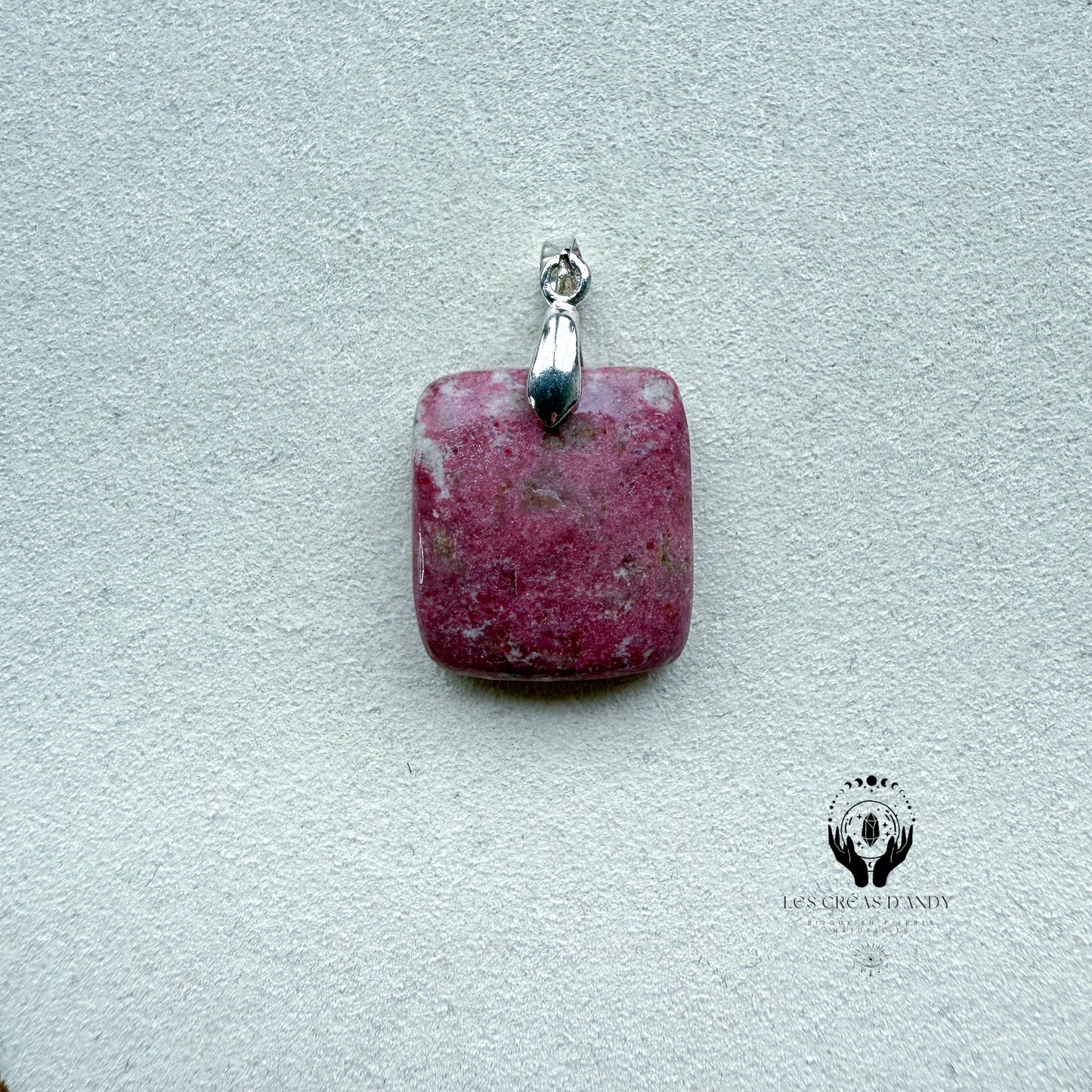 THULITE