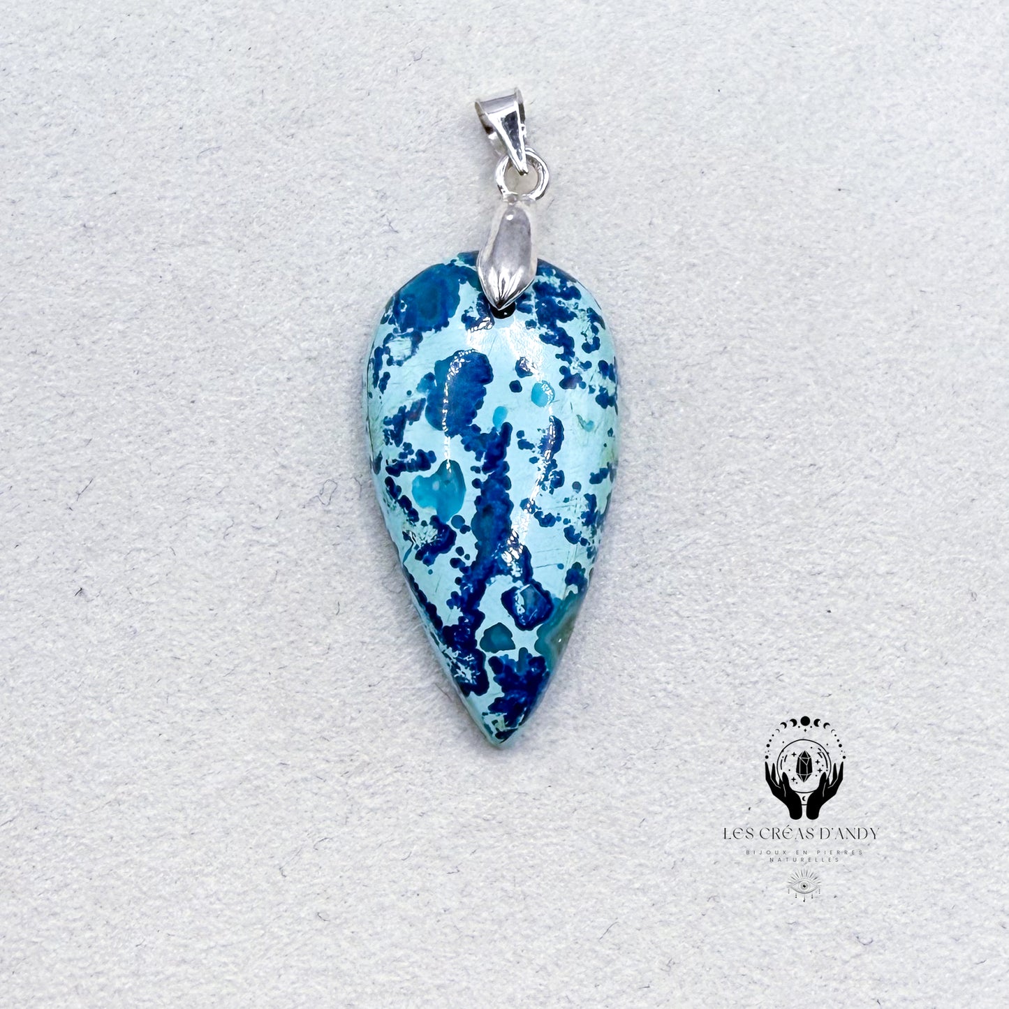 CHRYSOCOLE, SHATTUCKITE, AZURITE, QUARTZ