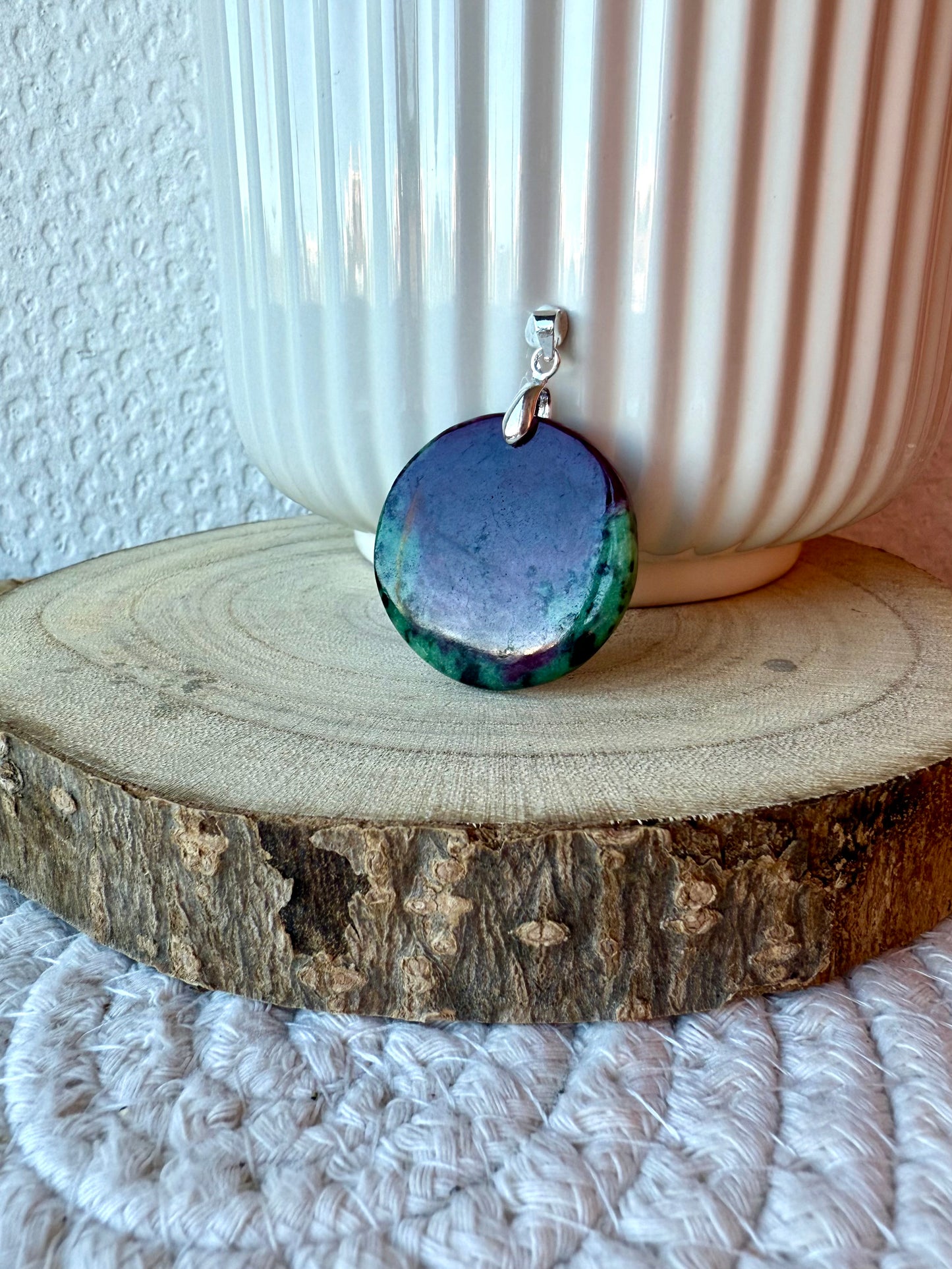 RUBIS ZOISITE