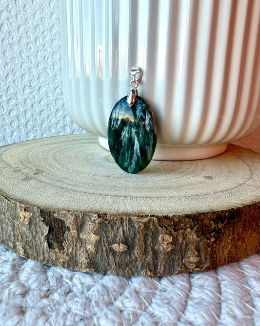 SERAPHINITE