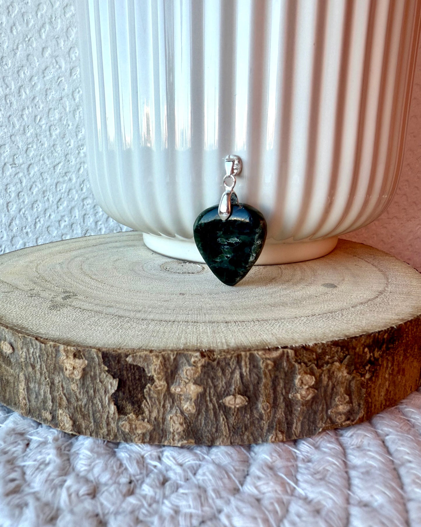 SERAPHINITE