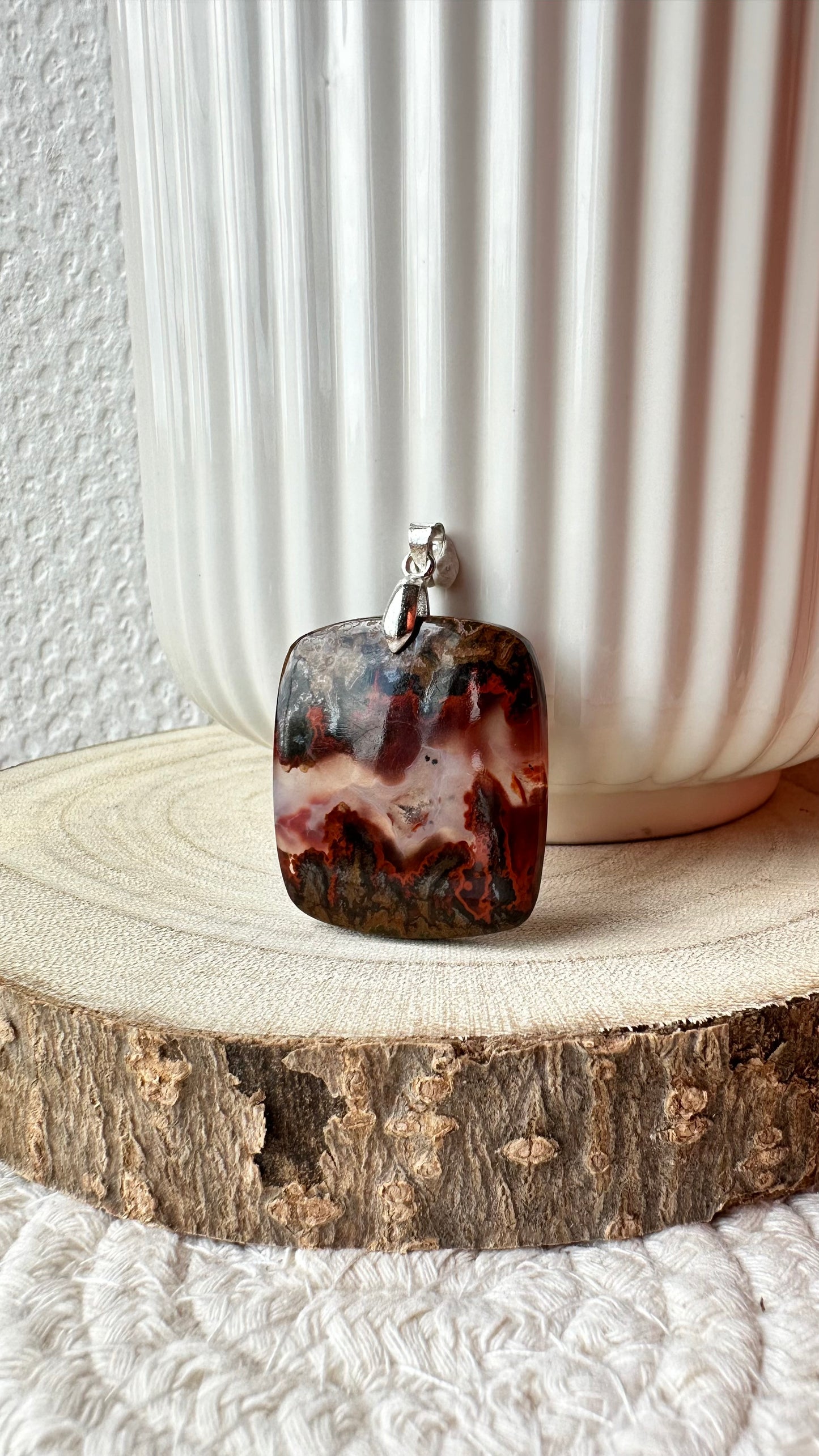 AGATE SEAM