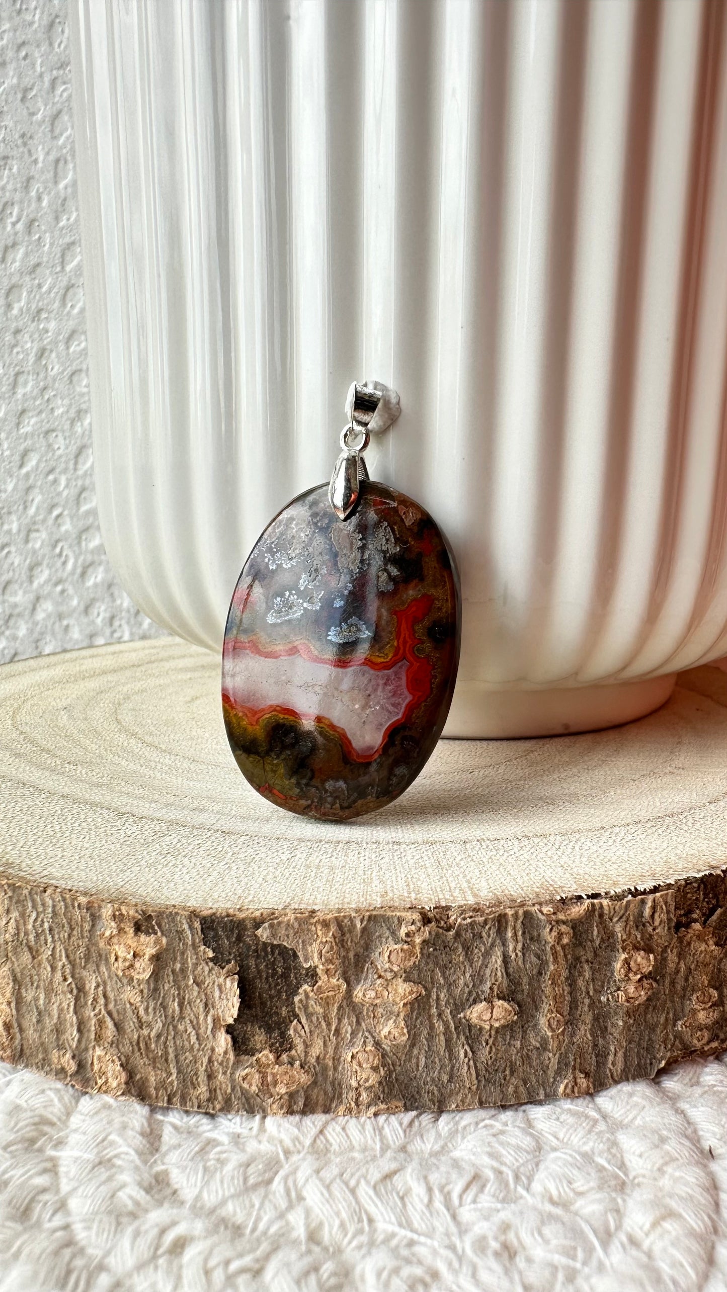 AGATE SEAM