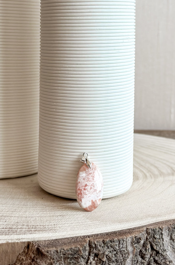 SCOLECITE ROSE