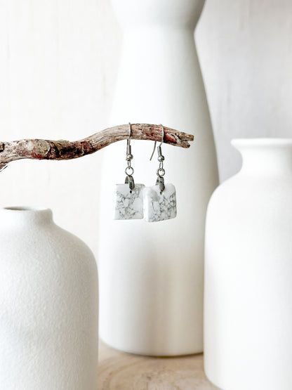 BOUCLES D'OREILLES HOWLITE