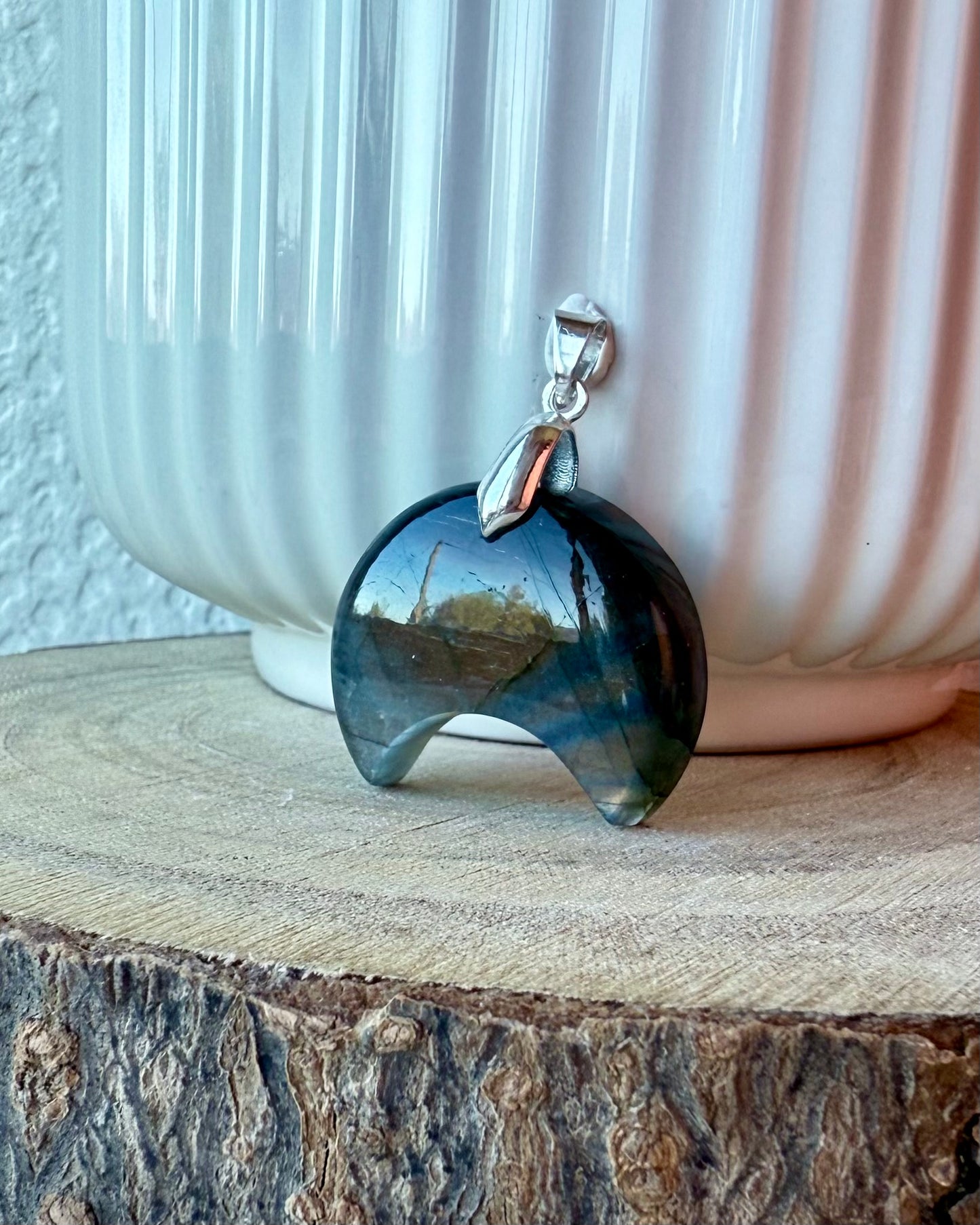 LABRADORITE LUNE