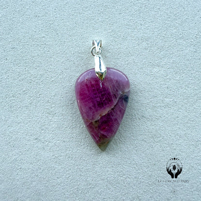 RUBIS SUR QUARTZ