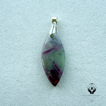 RUBIS SUR QUARTZ