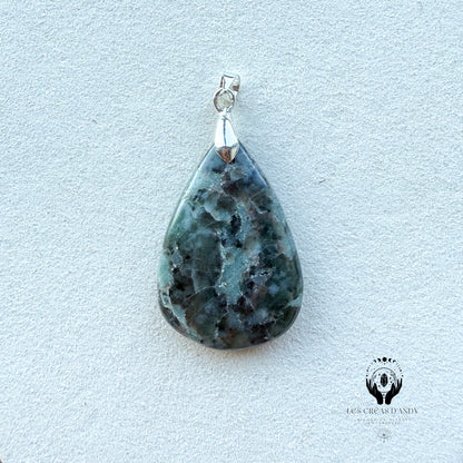 JADE OMPHACITE