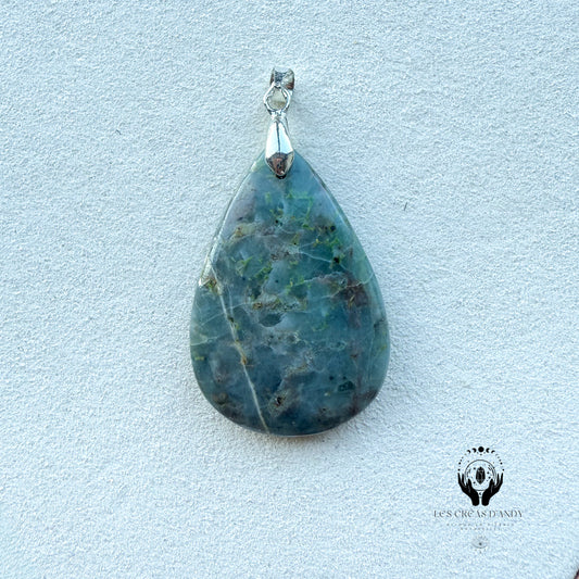 JADE OMPHACITE