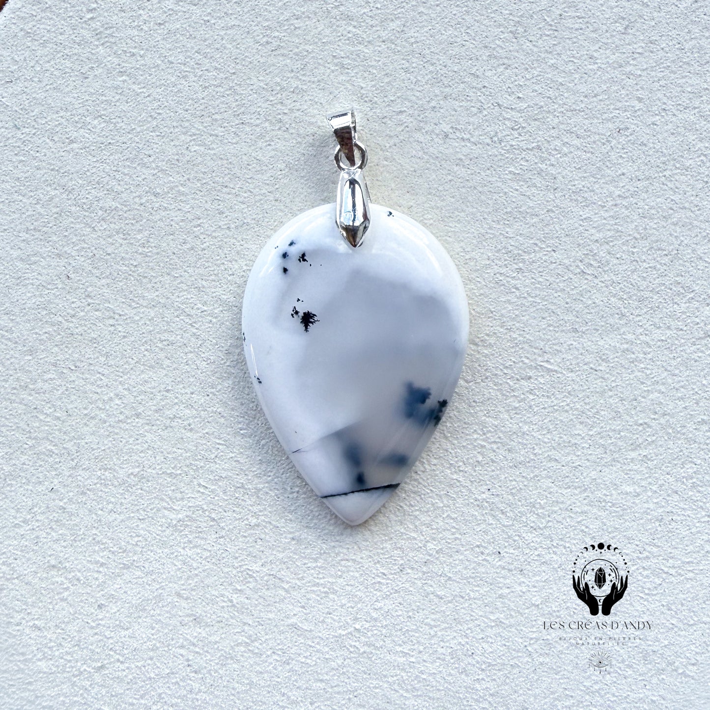 AGATE DENDRITIQUE (MERLINITE)