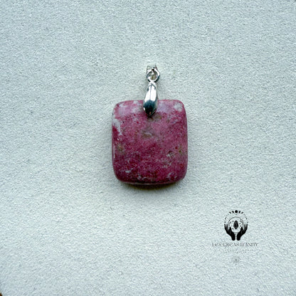 THULITE