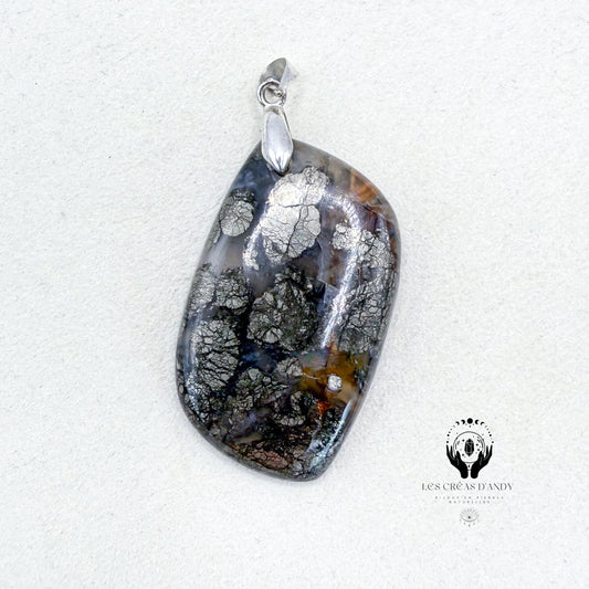 PENDENTIFS EN PIERRES NATURELLES À 10€