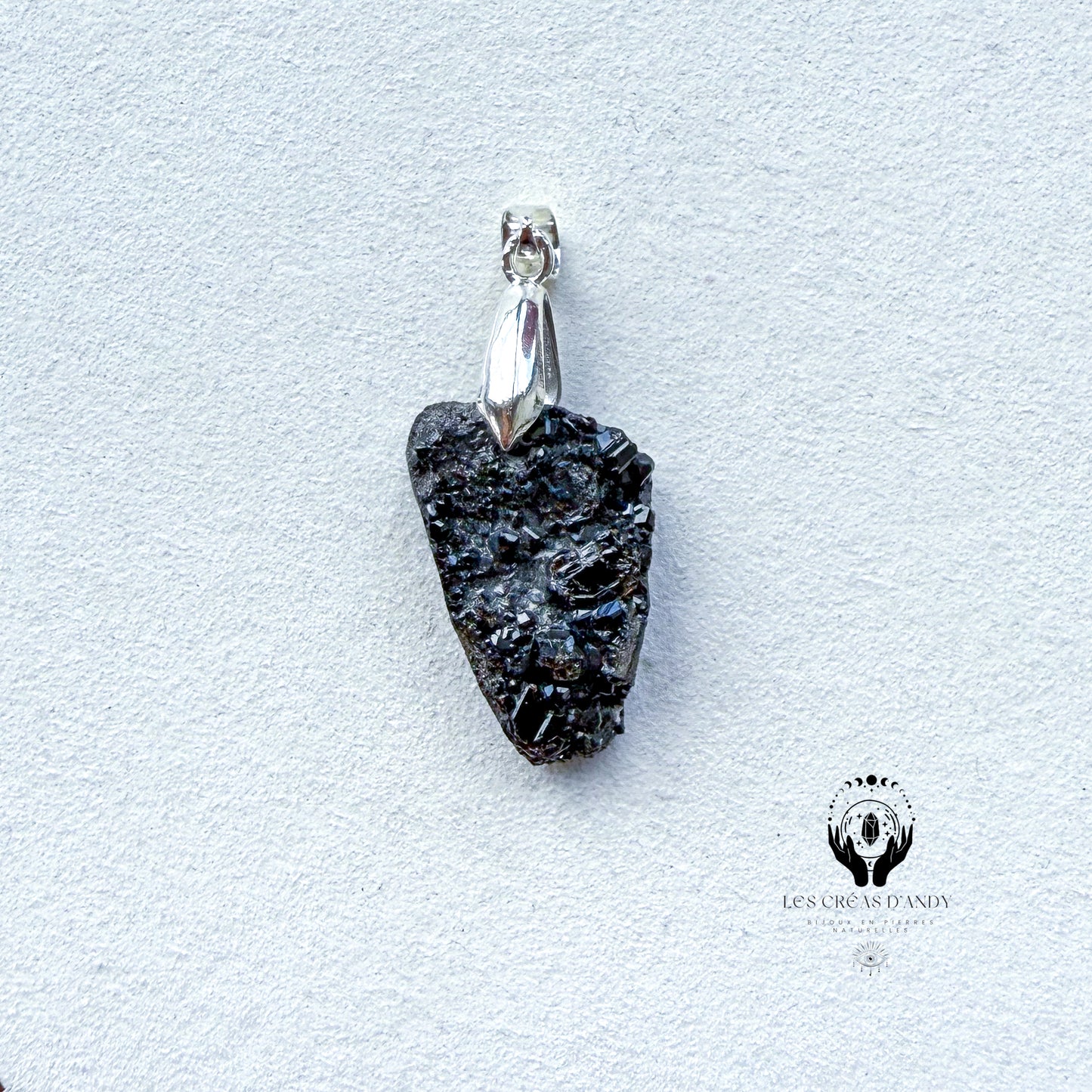 GRENAT NOIR ANDRADITE