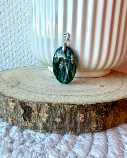 SERAPHINITE