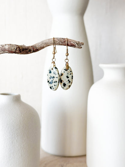 BOUCLES D'OREILLES JASPE DALMATIEN